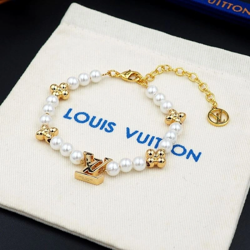 Louis Vuitton Bracelets Functional 251340