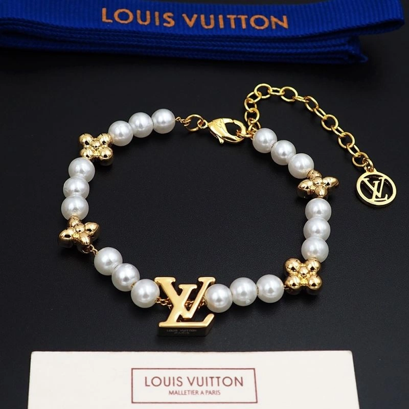 Louis Vuitton Bracelets Functional 251340
