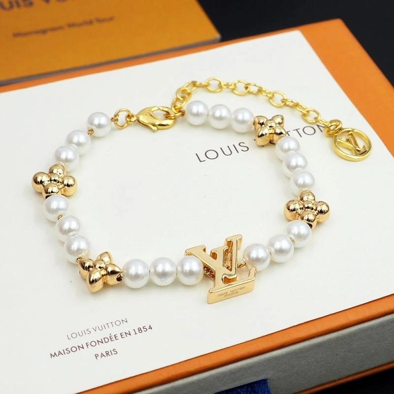 Louis Vuitton Bracelets Functional 251340
