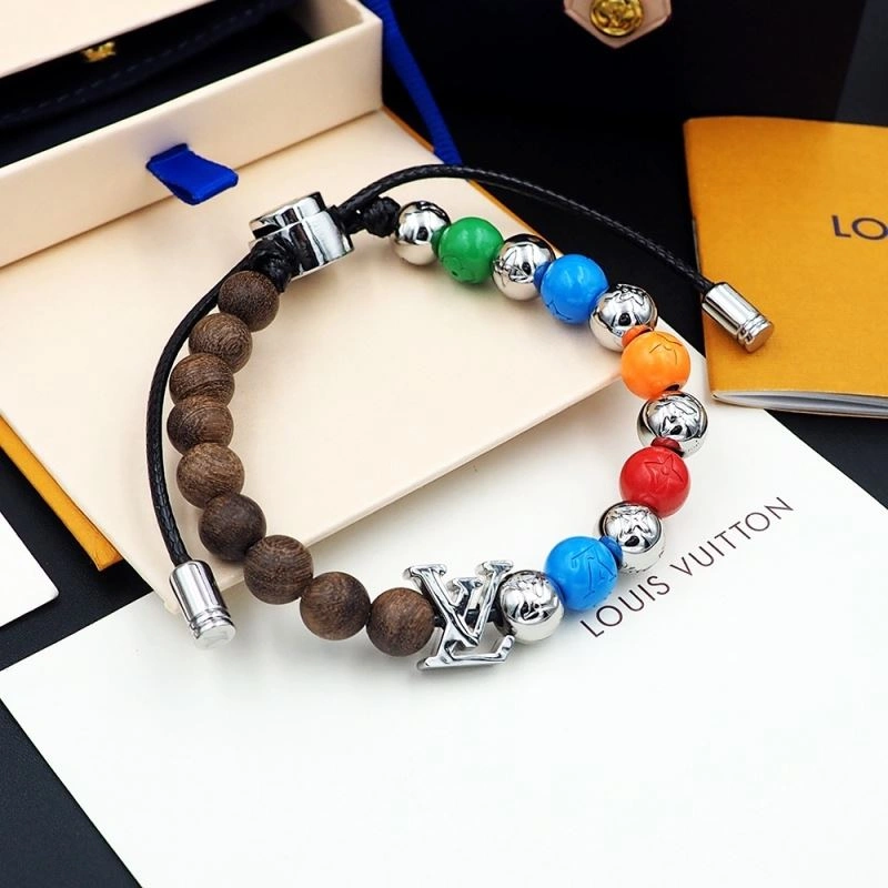 Louis Vuitton Bracelets Attractive 251339
