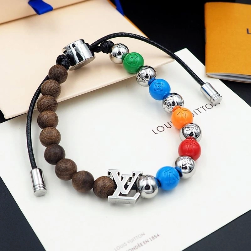 Louis Vuitton Bracelets Attractive 251339