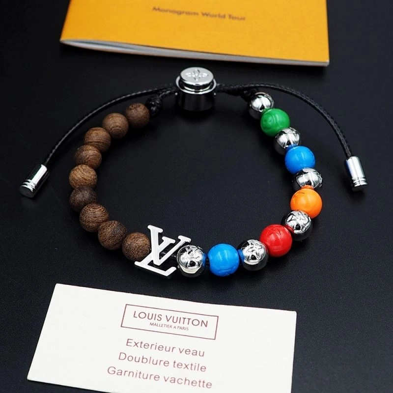 Louis Vuitton Bracelets Attractive 251339