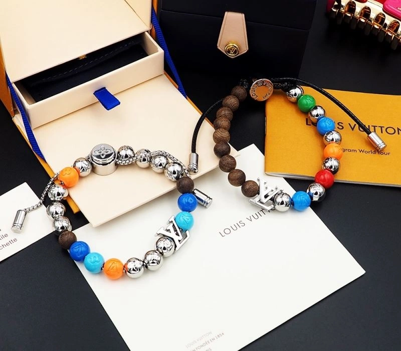 Louis Vuitton Bracelets Bold 251338