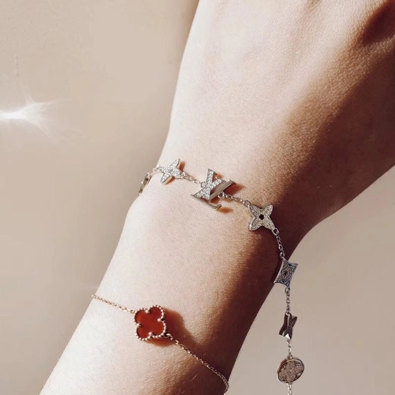 Louis Vuitton Bracelets Refined 251316