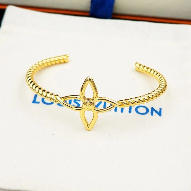 EyeCatching Louis Vuitton Bracelets 251348