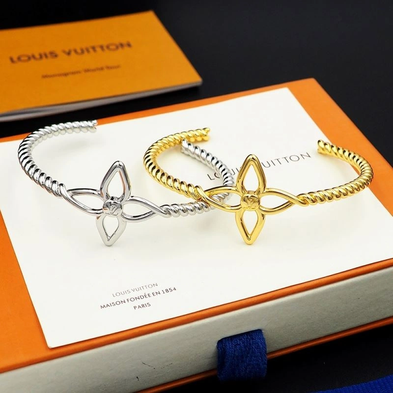 EyeCatching Louis Vuitton Bracelets 251348