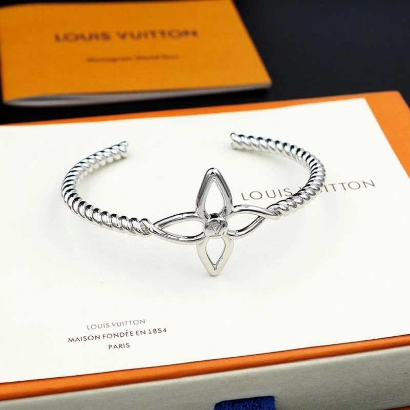 EasyCare Louis Vuitton Bracelets 251315