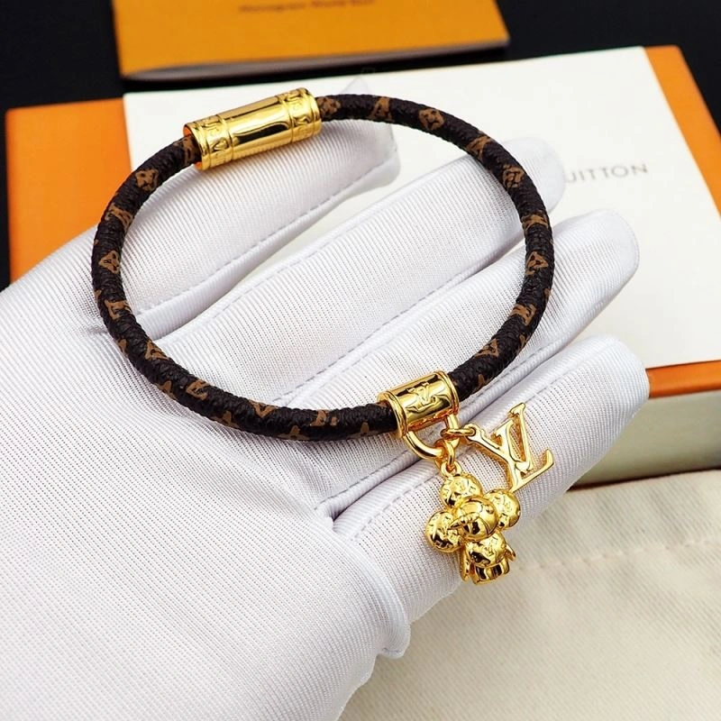 Louis Vuitton Bracelets Functional 251331