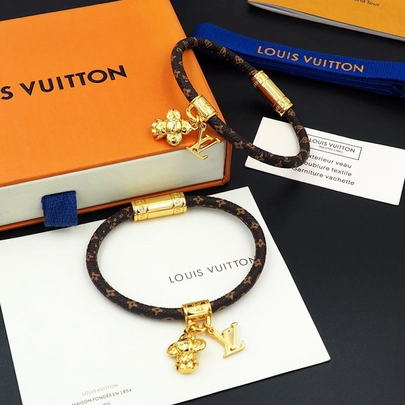 Louis Vuitton Bracelets Functional 251331