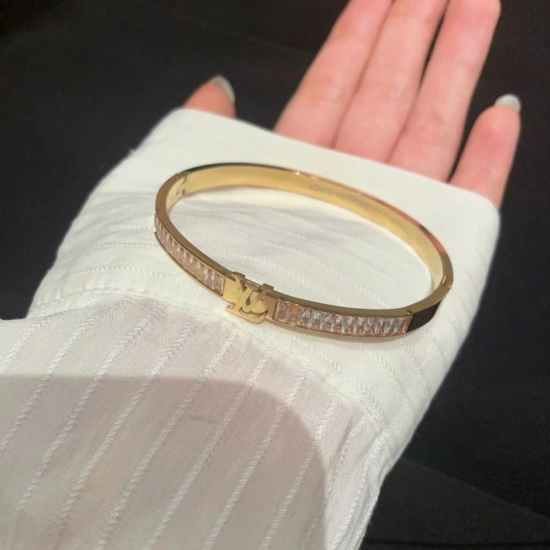 Louis Vuitton Bracelets Contemporary 251309