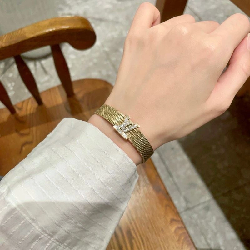 Louis Vuitton Bracelets Tailored 251290