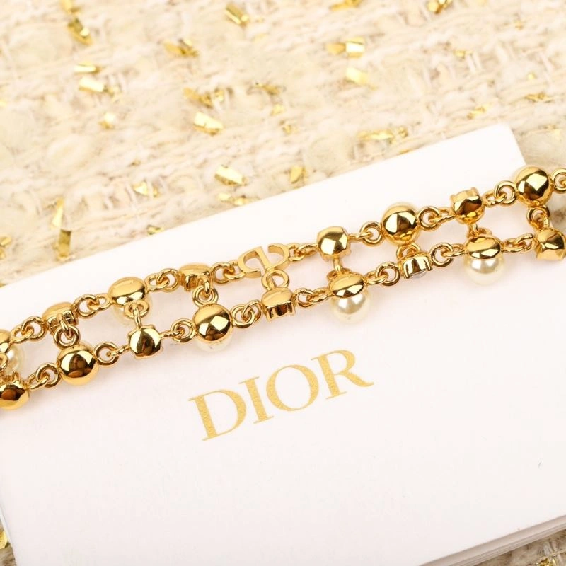 MoistureWicking Louis Vuitton Bracelets 251278