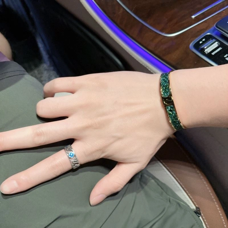 Louis Vuitton Bracelets Comfortable 251293