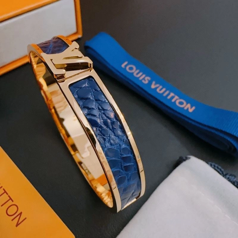 Premium Louis Vuitton Bracelets 251291