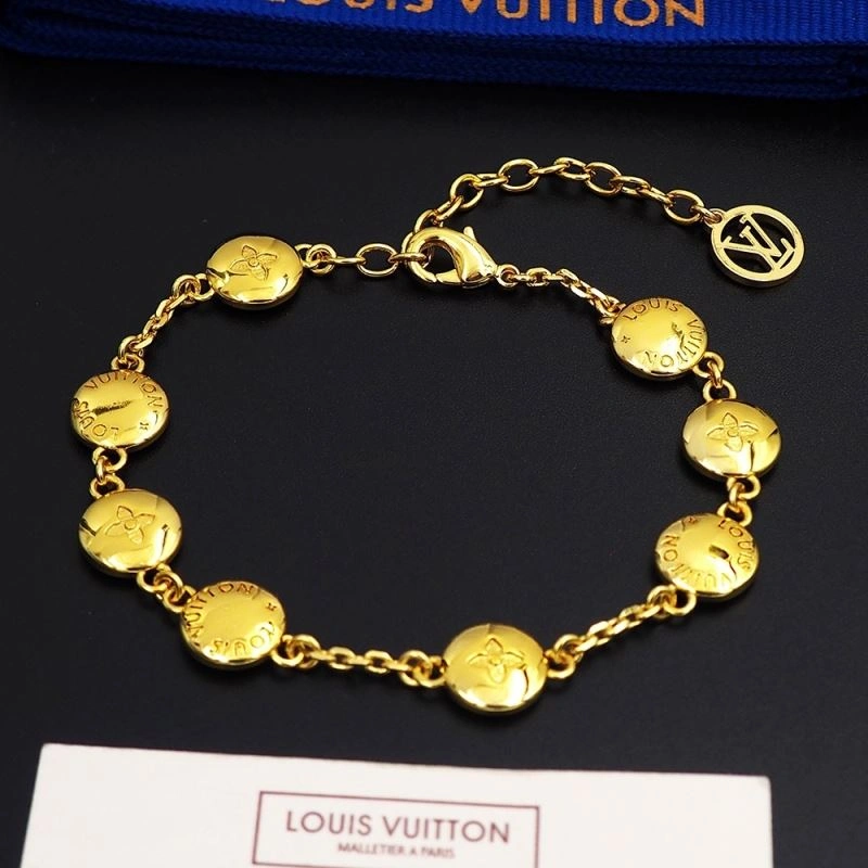 Effortless Louis Vuitton Bracelets 251296