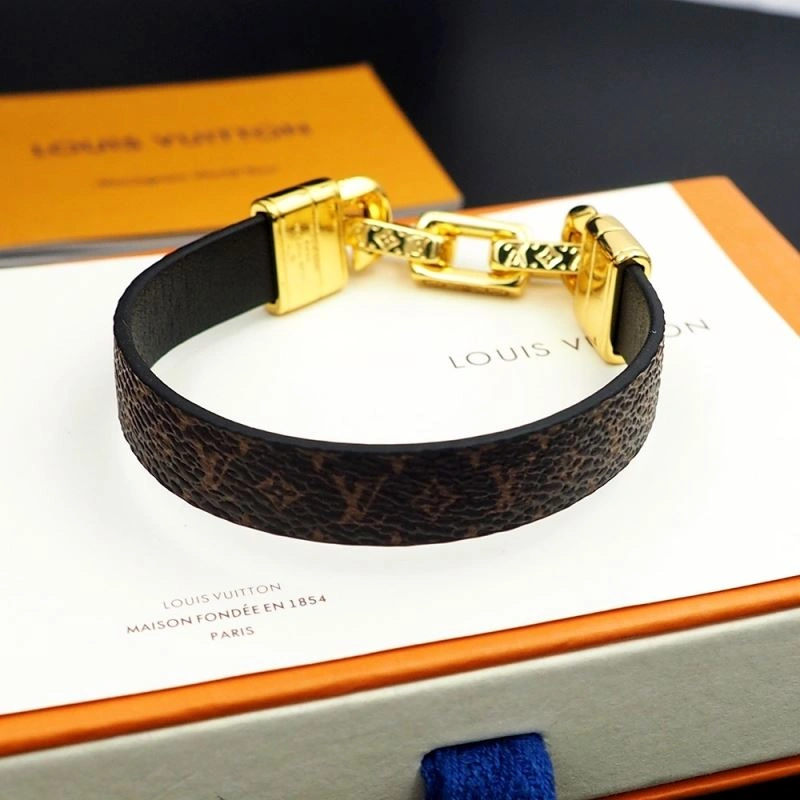 Louis Vuitton Bracelets AllSeason 251299