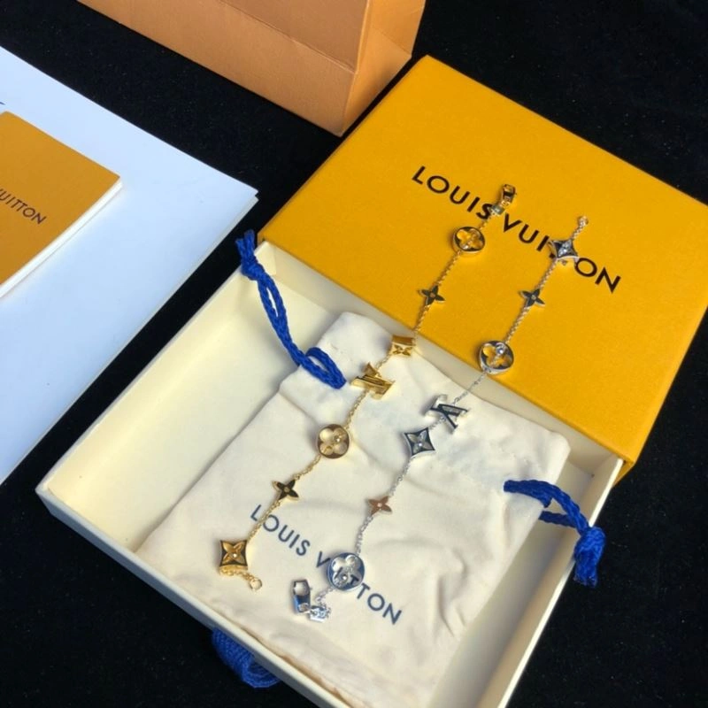 Louis Vuitton Bracelets Durable 251804