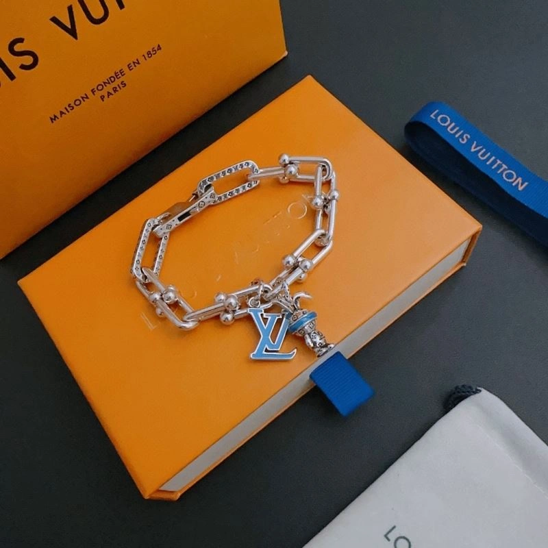 Louis Vuitton Bracelets Popular 251796