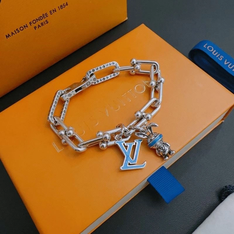 Louis Vuitton Bracelets Popular 251796