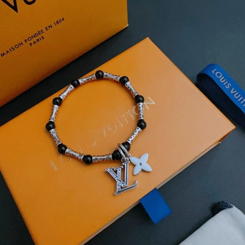 Sporty Louis Vuitton Bracelets 251795