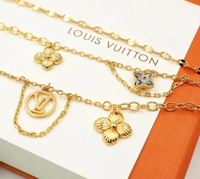 Cozy Louis Vuitton Bracelets 251790
