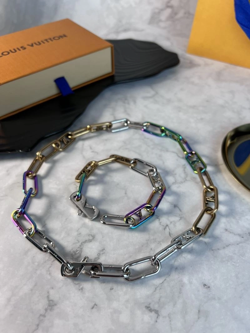 Louis Vuitton Bracelets Contemporary 251785