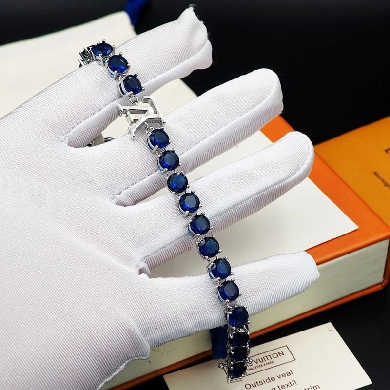 WellDesigned Louis Vuitton Bracelets 251786