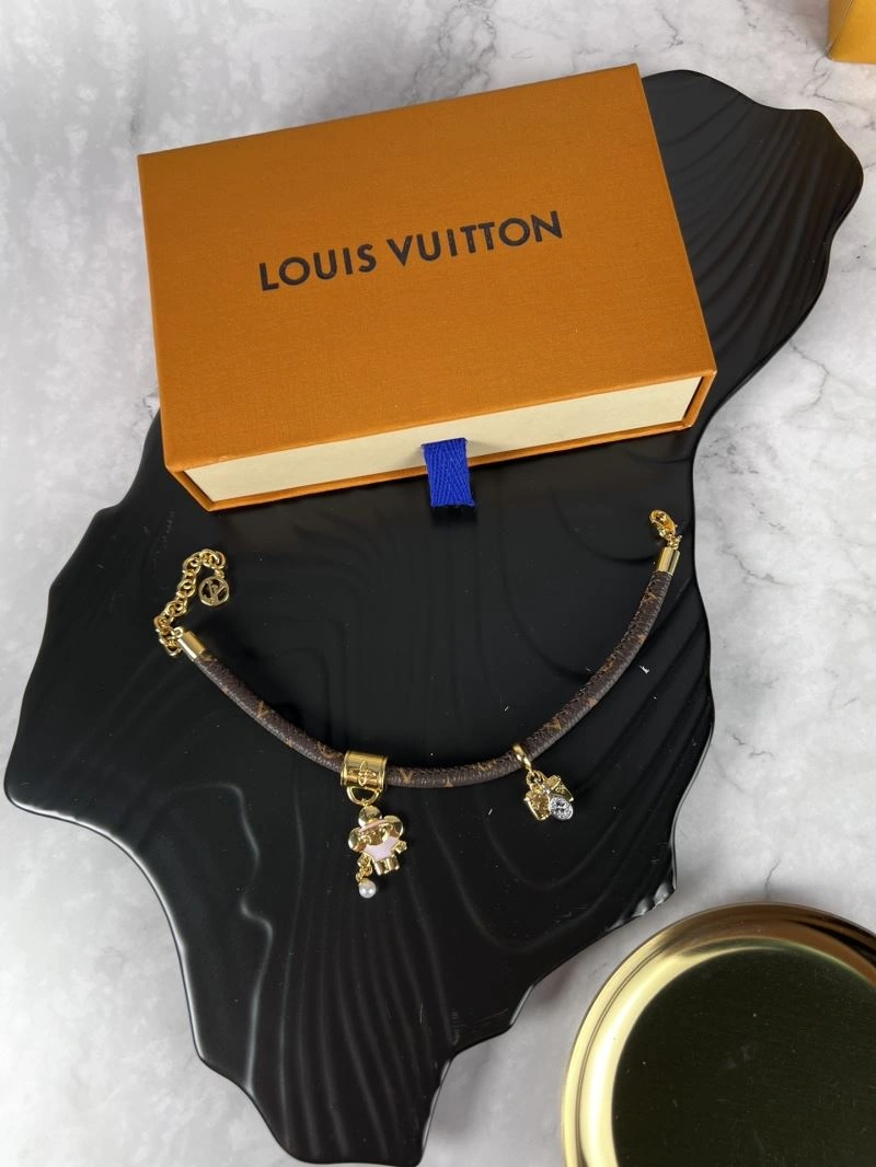 RelaxedFit Louis Vuitton Bracelets 251759