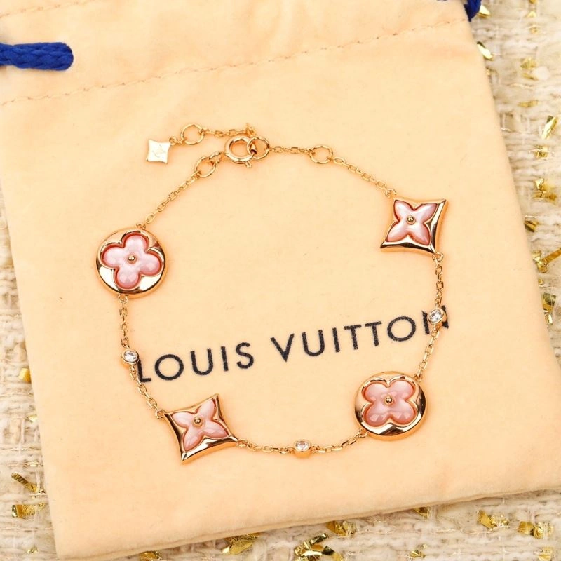 Modern Louis Vuitton Bracelets 251787