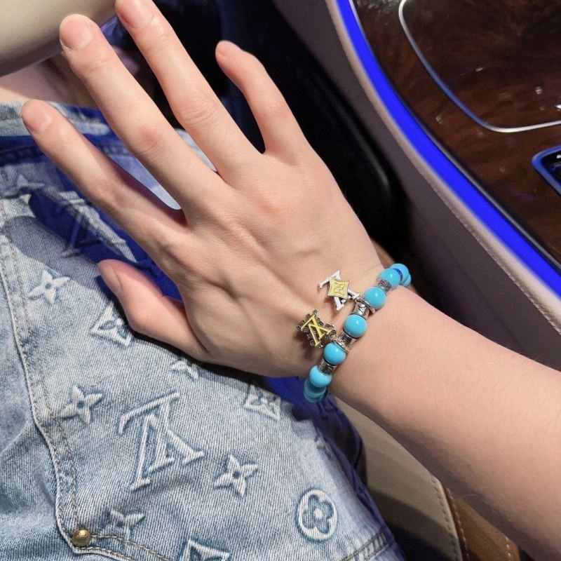 Louis Vuitton Bracelets SmoothTexture 251776