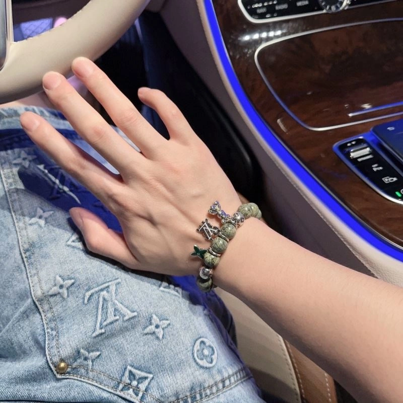 FashionForward Louis Vuitton Bracelets 251772