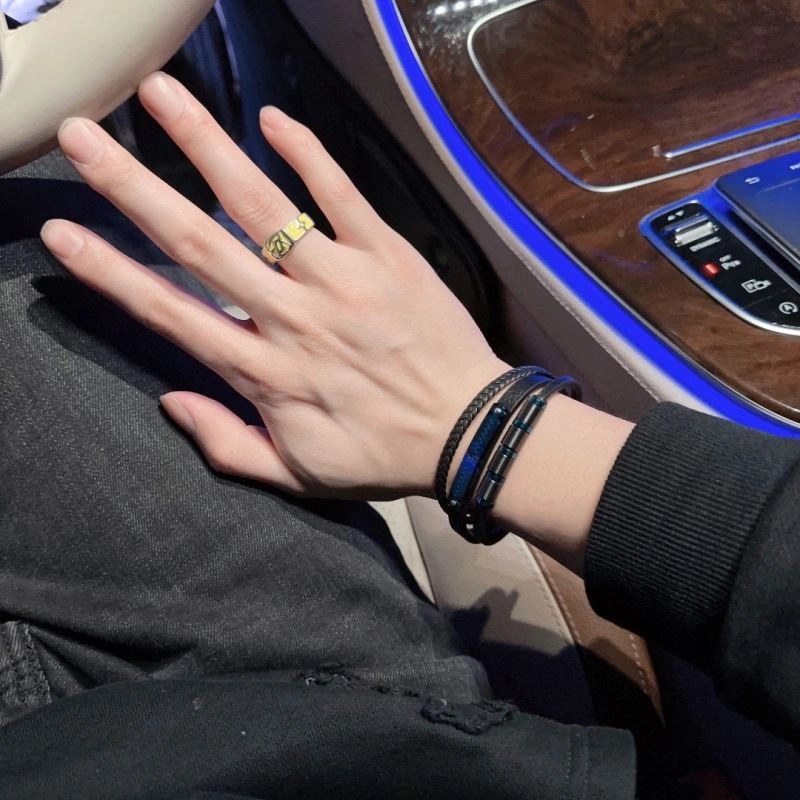 Louis Vuitton Bracelets Versatile 251783