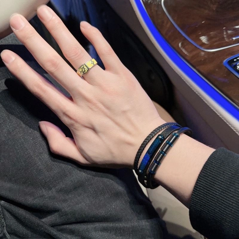 Louis Vuitton Bracelets Versatile 251783