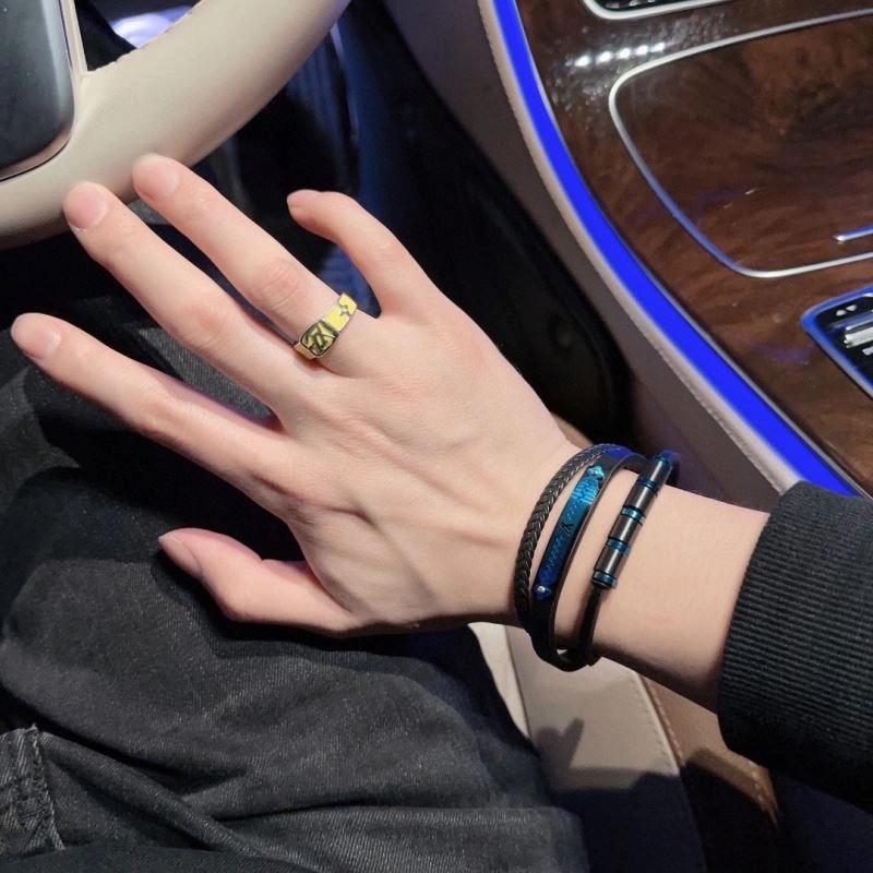 Louis Vuitton Bracelets Versatile 251783
