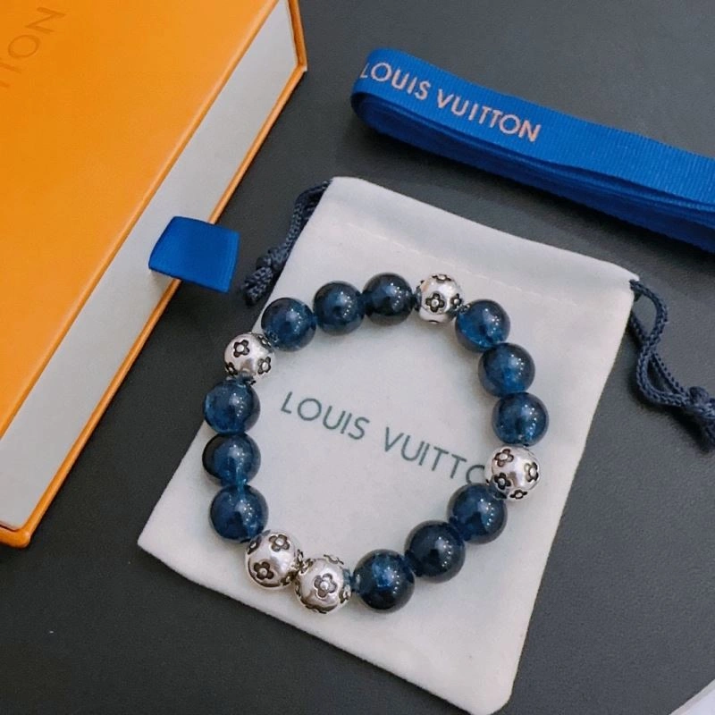 Snug Louis Vuitton Bracelets 251779