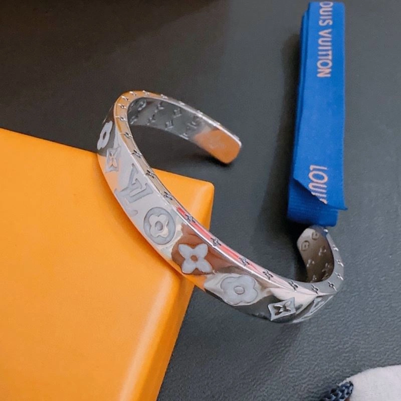 Louis Vuitton Bracelets FreshLook 251775