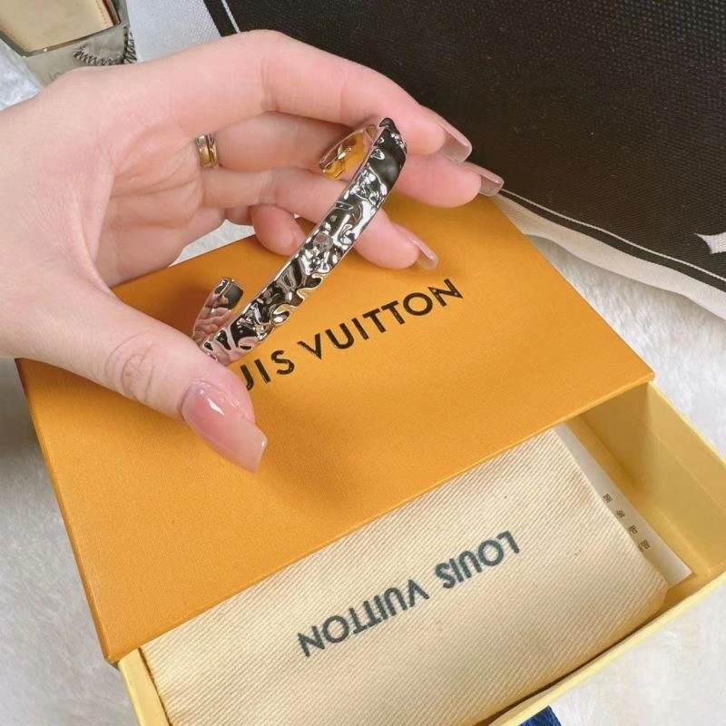 Louis Vuitton Bracelets ComfortFit 251778