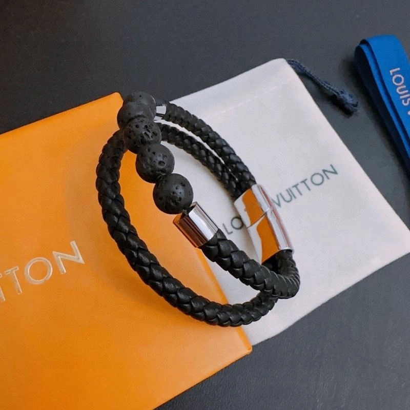 HighPerformance Louis Vuitton Bracelets 251757