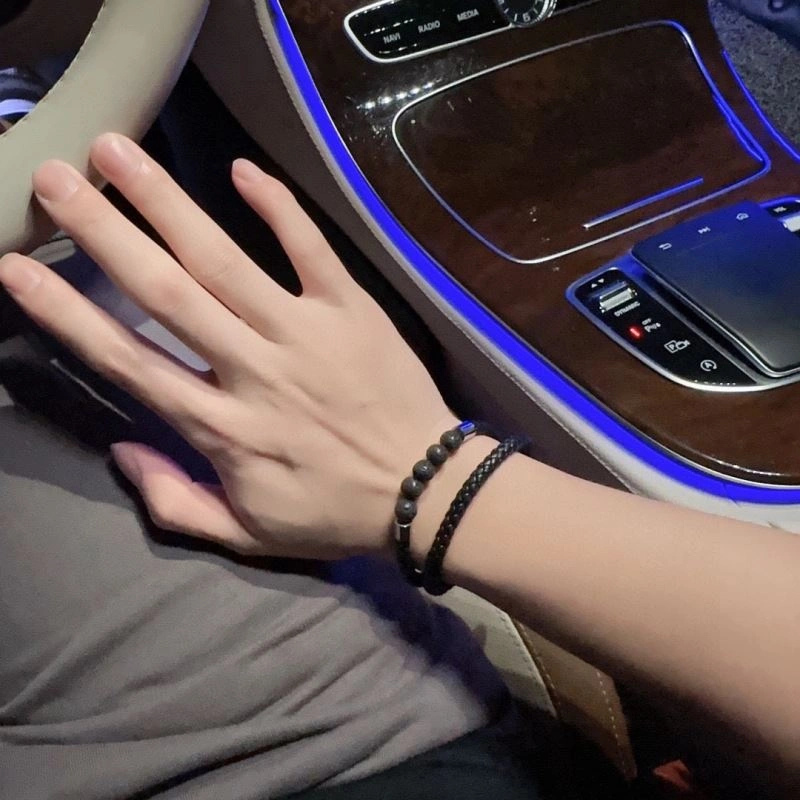 HighPerformance Louis Vuitton Bracelets 251757