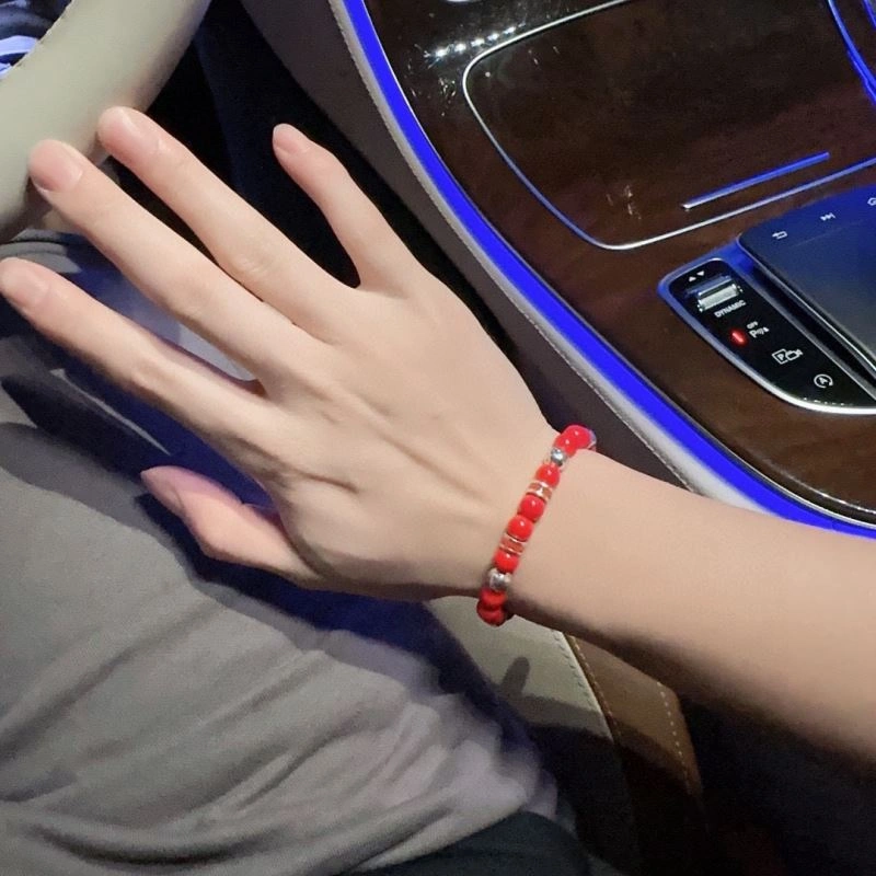 Louis Vuitton Bracelets Trendy 251752
