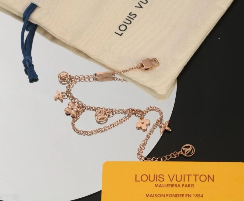 Fashionable Louis Vuitton Bracelets 251603