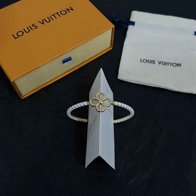 MultiPurpose Louis Vuitton Bracelets 251618