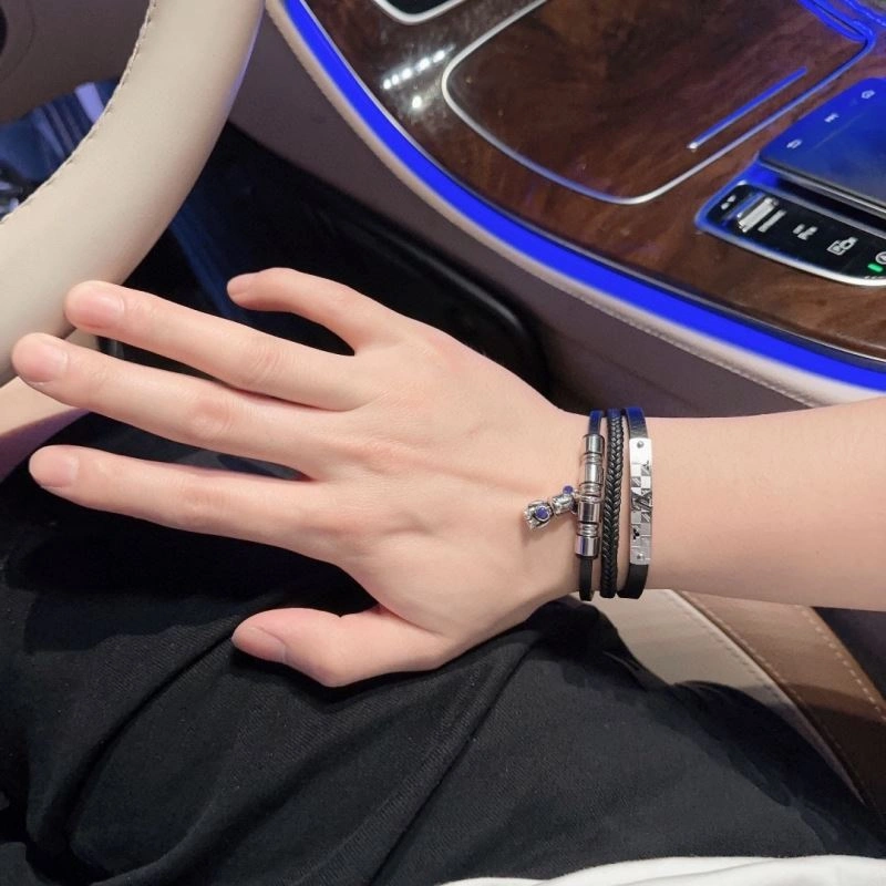 Louis Vuitton Bracelets WellDesigned 251617
