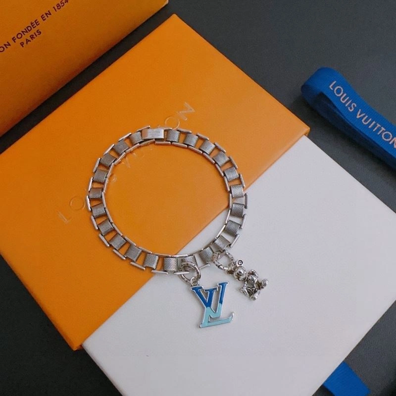 Affordable Louis Vuitton Bracelets 251595