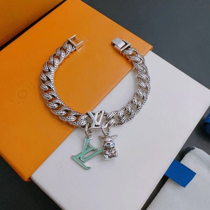 Louis Vuitton Bracelets Efficient 251592
