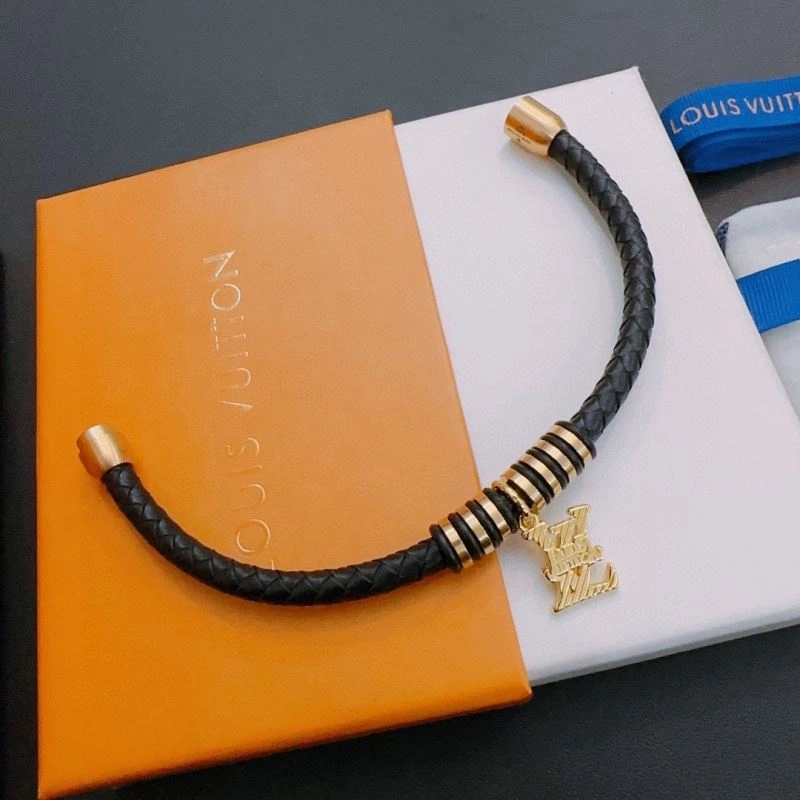 Seasonal Louis Vuitton Bracelets 251591
