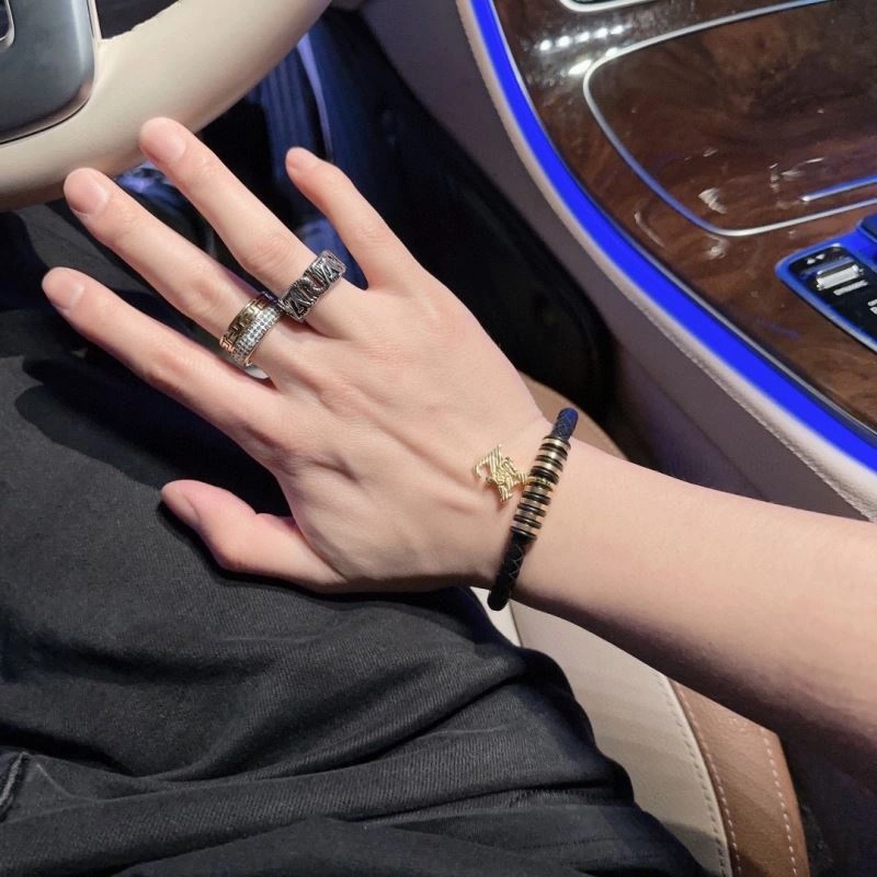 Seasonal Louis Vuitton Bracelets 251591