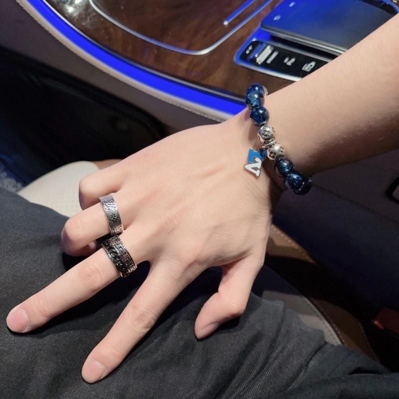 Fashionable Louis Vuitton Bracelets 251589