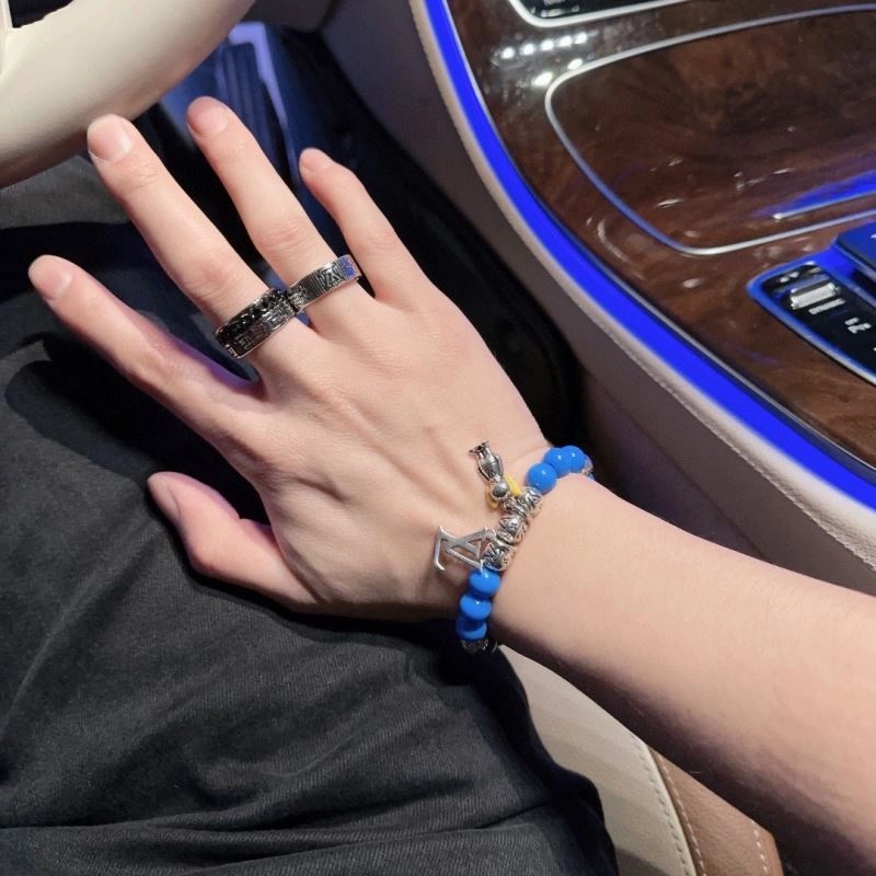 Attractive Louis Vuitton Bracelets 251588