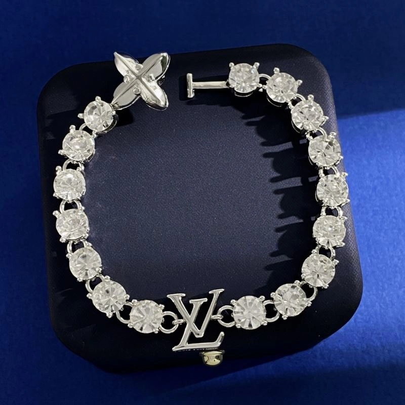 DailyWear Louis Vuitton Bracelets 251587